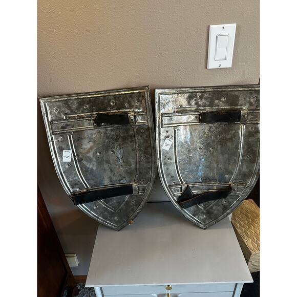 Two Decrative Metal Shields - Picture 4 of 6